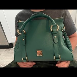 Dooney & Bourke small pebble satchel. Green.